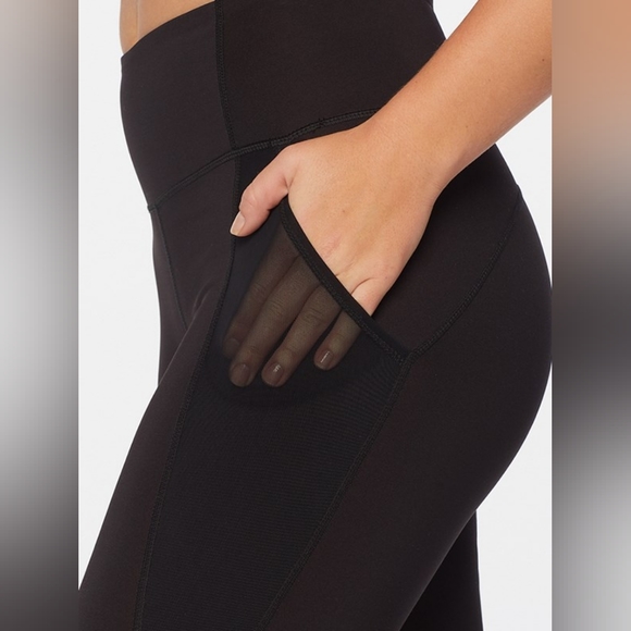 Ruby Ribbon Sport Mesh Crop Legging - Picture 1 of 8